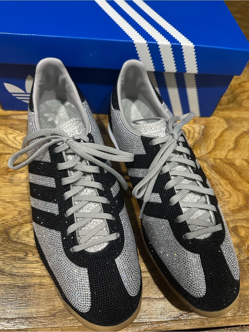 New Adidas rhinestone shoes shoes Sz 9.5